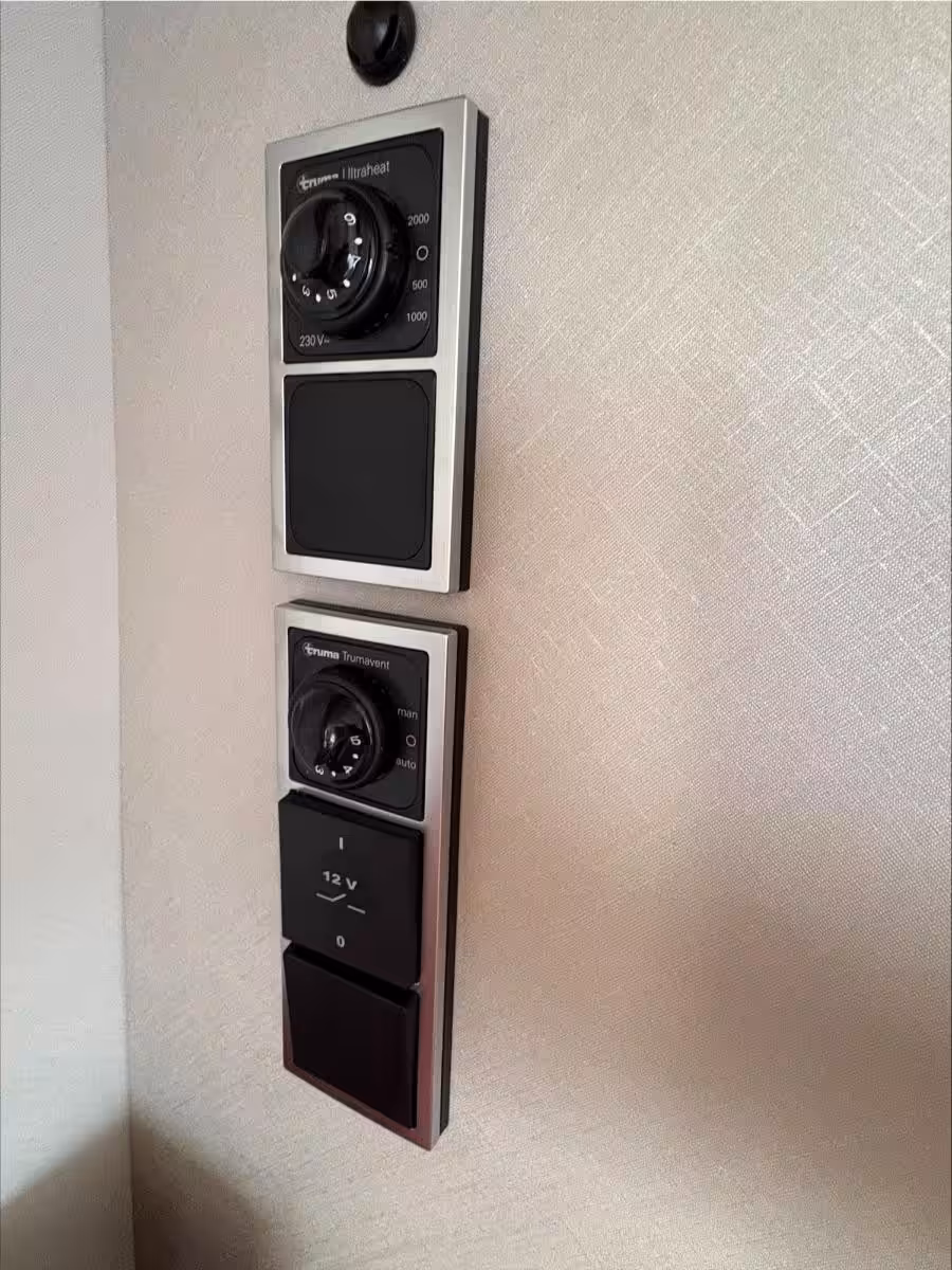 1612025 39582 9 