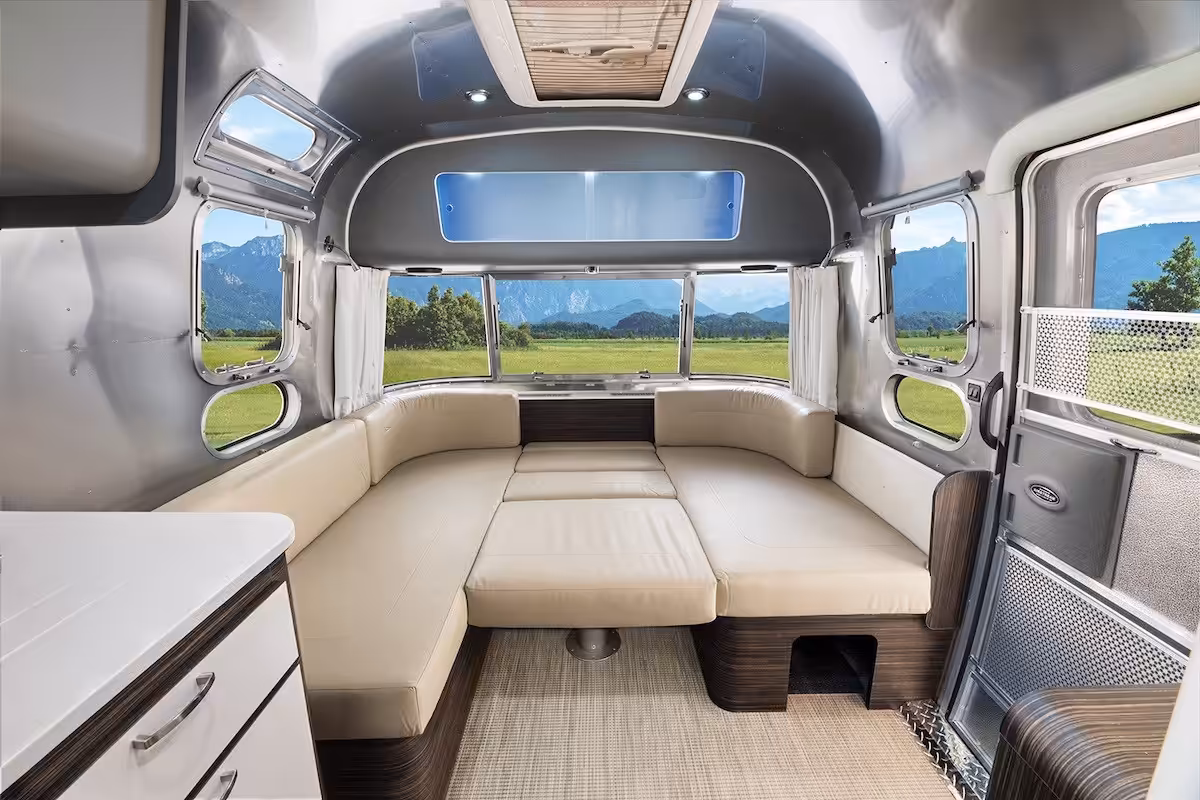 2021 Row 684 Interior Dinette Down Timberline Neutral Ground Webpng Copy