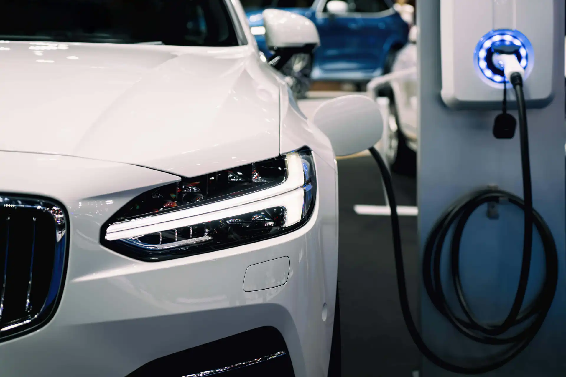 Ev Car Towing A Caravan Blog Image