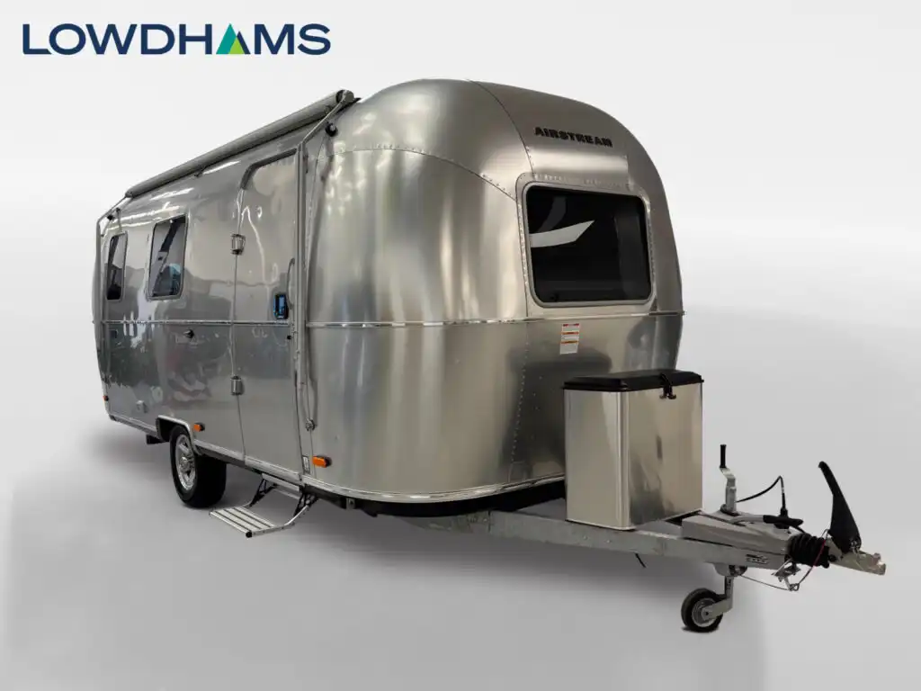 New Airstream World Traveller 22RB Caravan