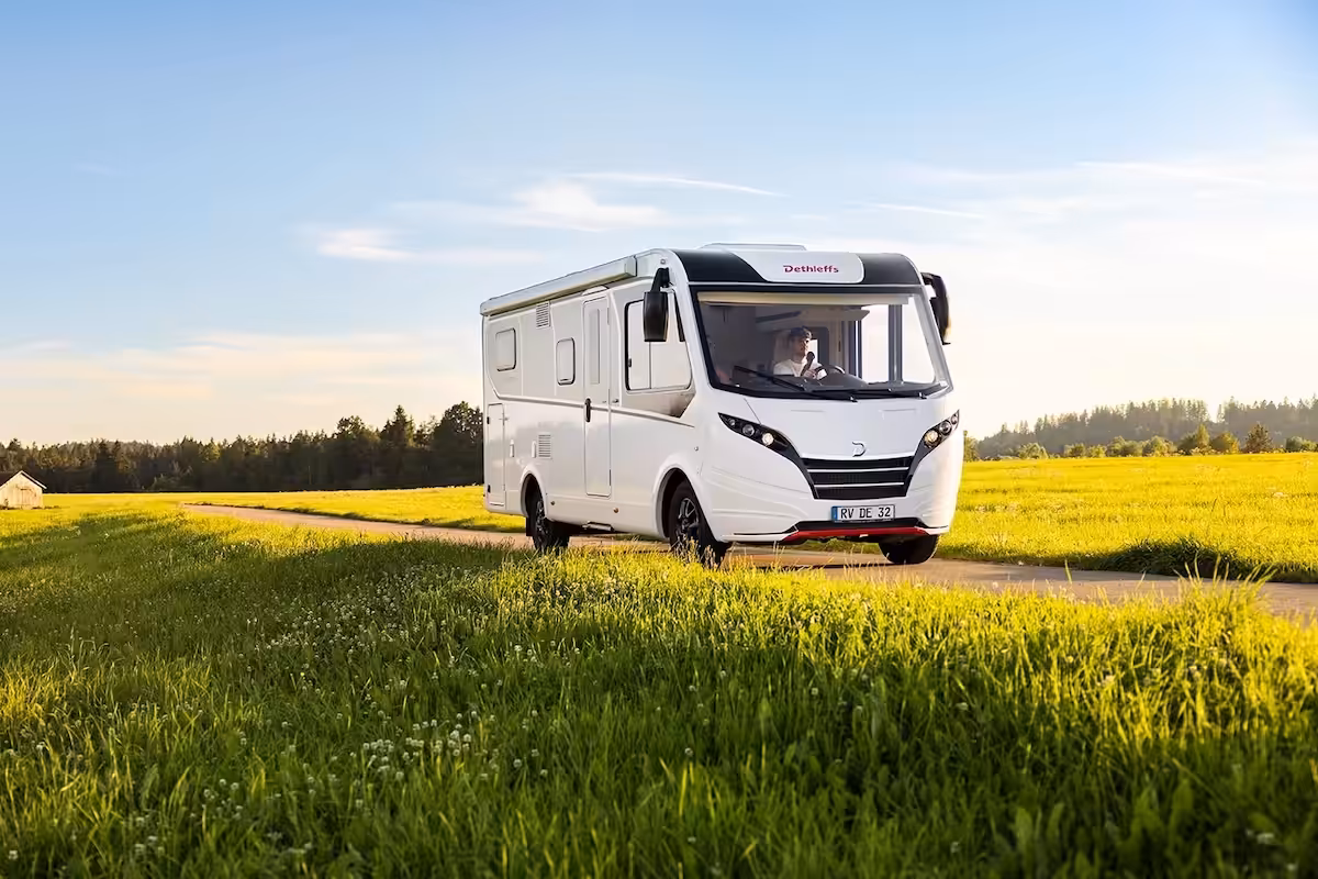 2027 Globebus Active Lifestyle