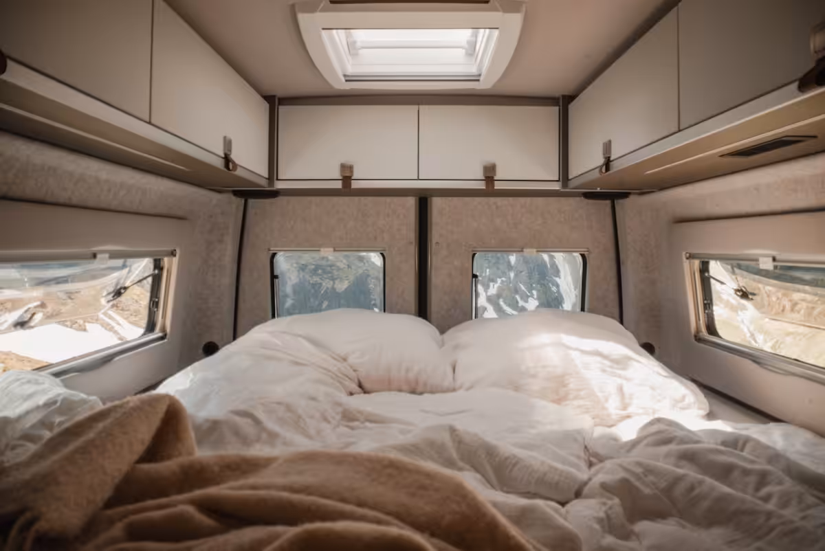 2027 Hymer Grand Canyon Crosstrail Beds