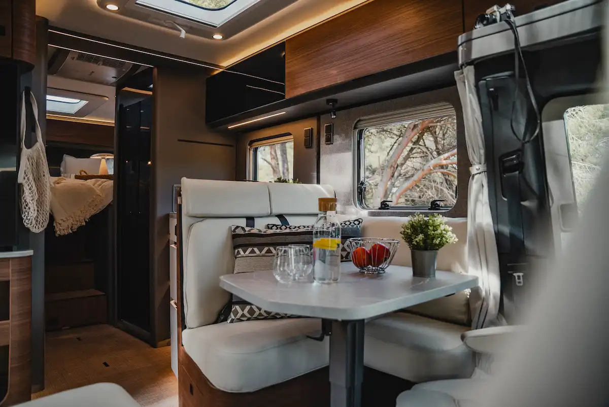 2027 Hymer Modern Comfort T Front Lounge Dining Caption