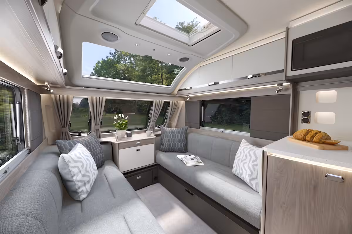 2027 Conqueror 480 Front Lounge SS 24 06 2026 Caption