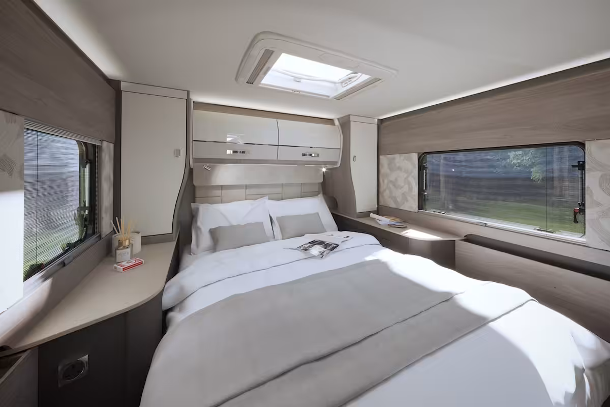 2027 Kontiki 894 Bedroom SS 22 06 2026