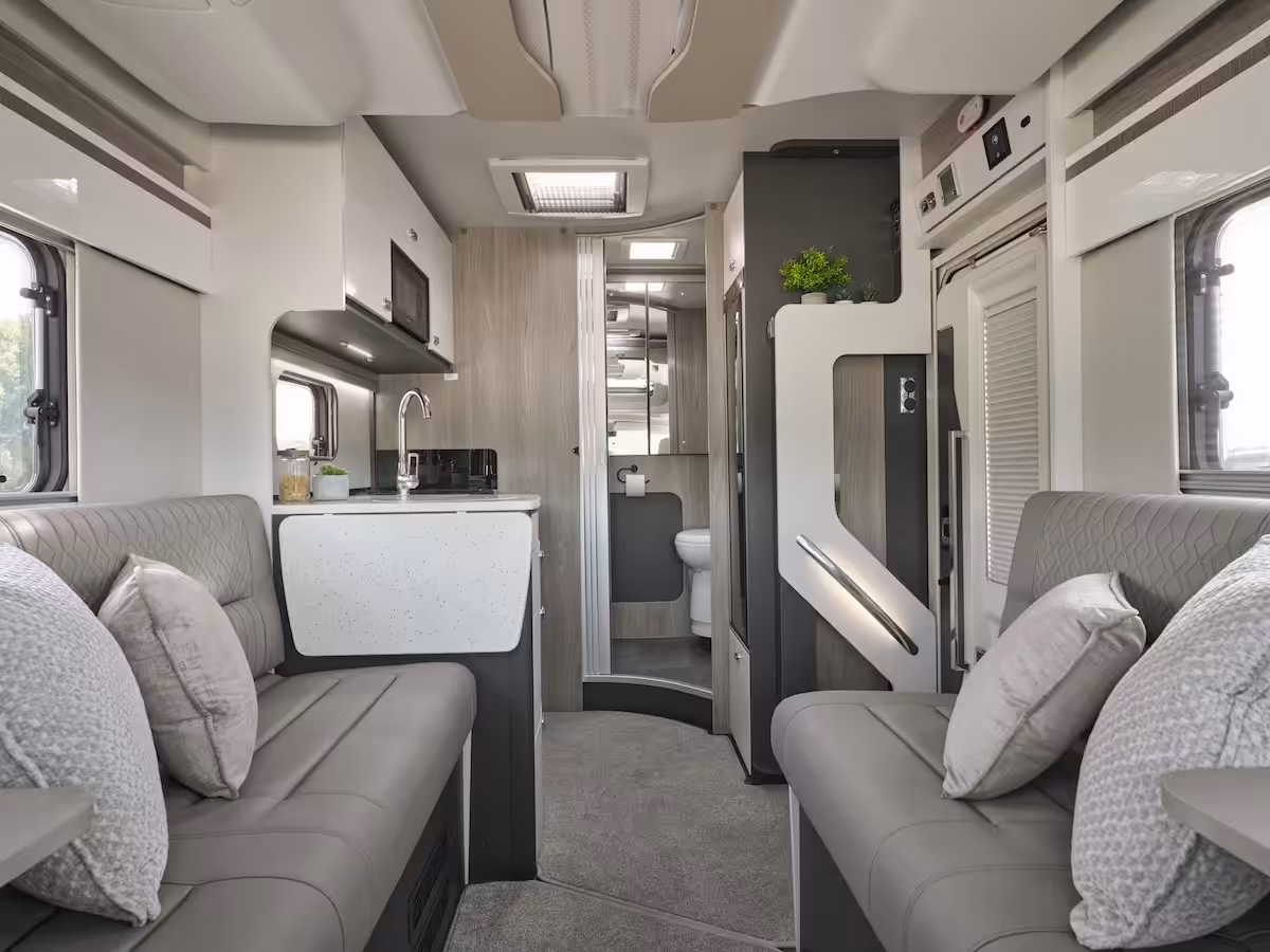 2027 Swift Hi Style Xtra Lounge To Back