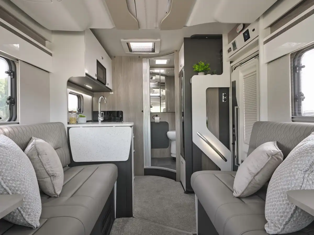 2027 Swift Hi Style Xtra Lounge To Back