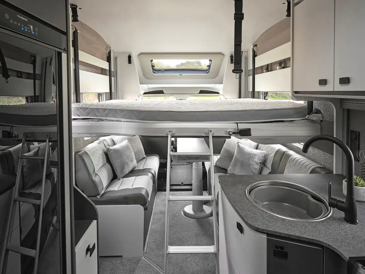 2027 Swift Voyager Xtra Dropdown Bed