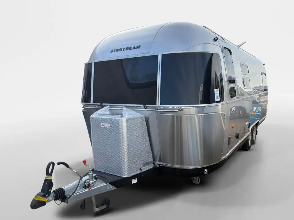 New Airstream International 684 Caravan