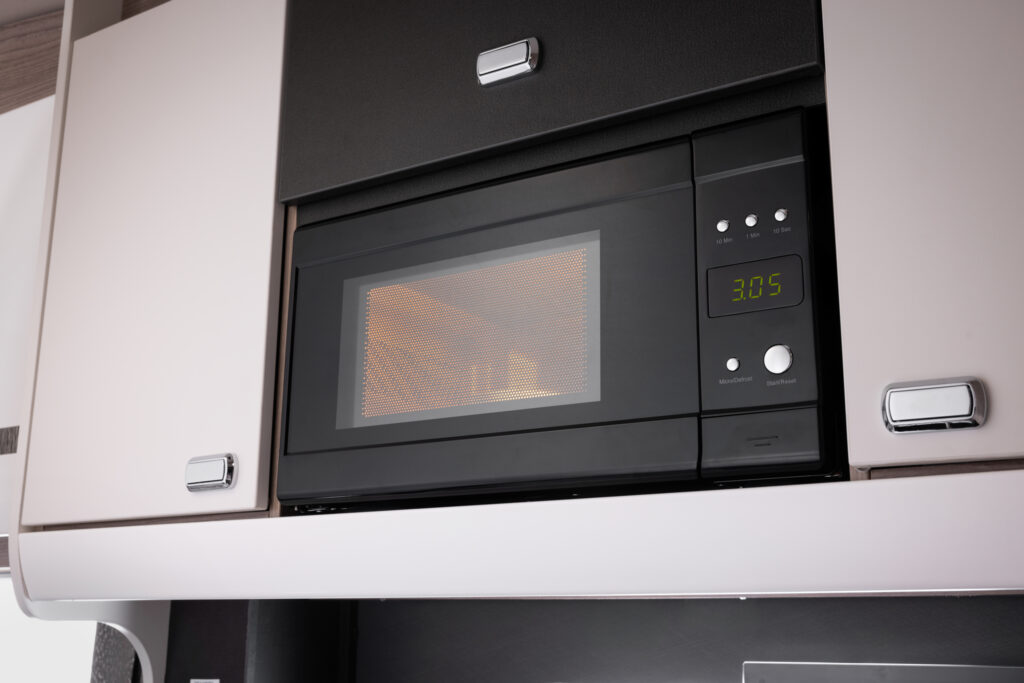 Lowdhams Voyager Xtra Microwave