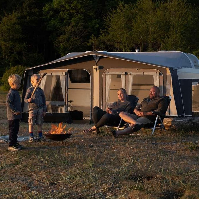 Awnings Page Lowdhams Header Mobile