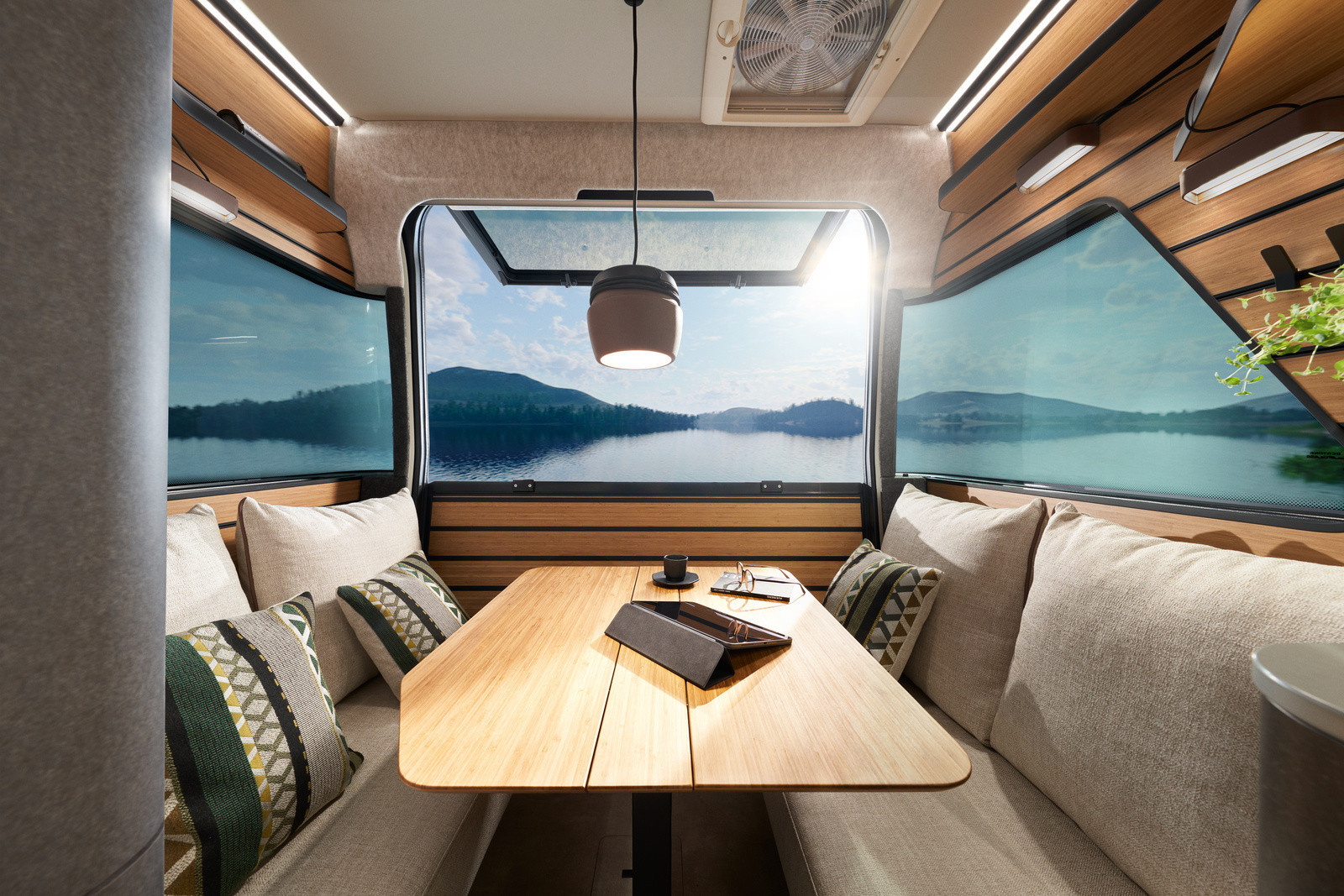 Hymer Venture S Innenraum 01 Kopie Endf V2 Screen 96 Dpi