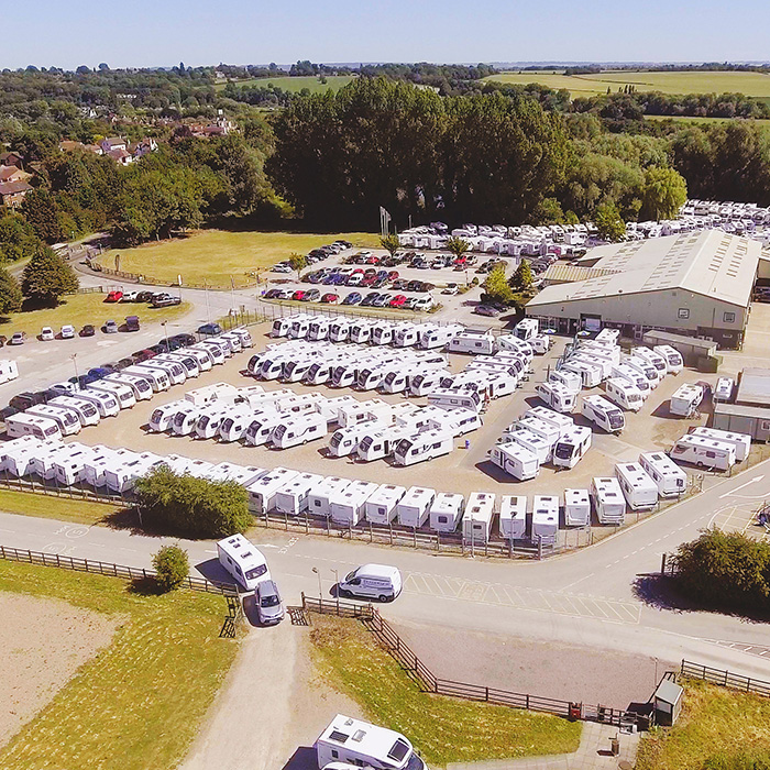 Showground Lowdhams Header Mobile