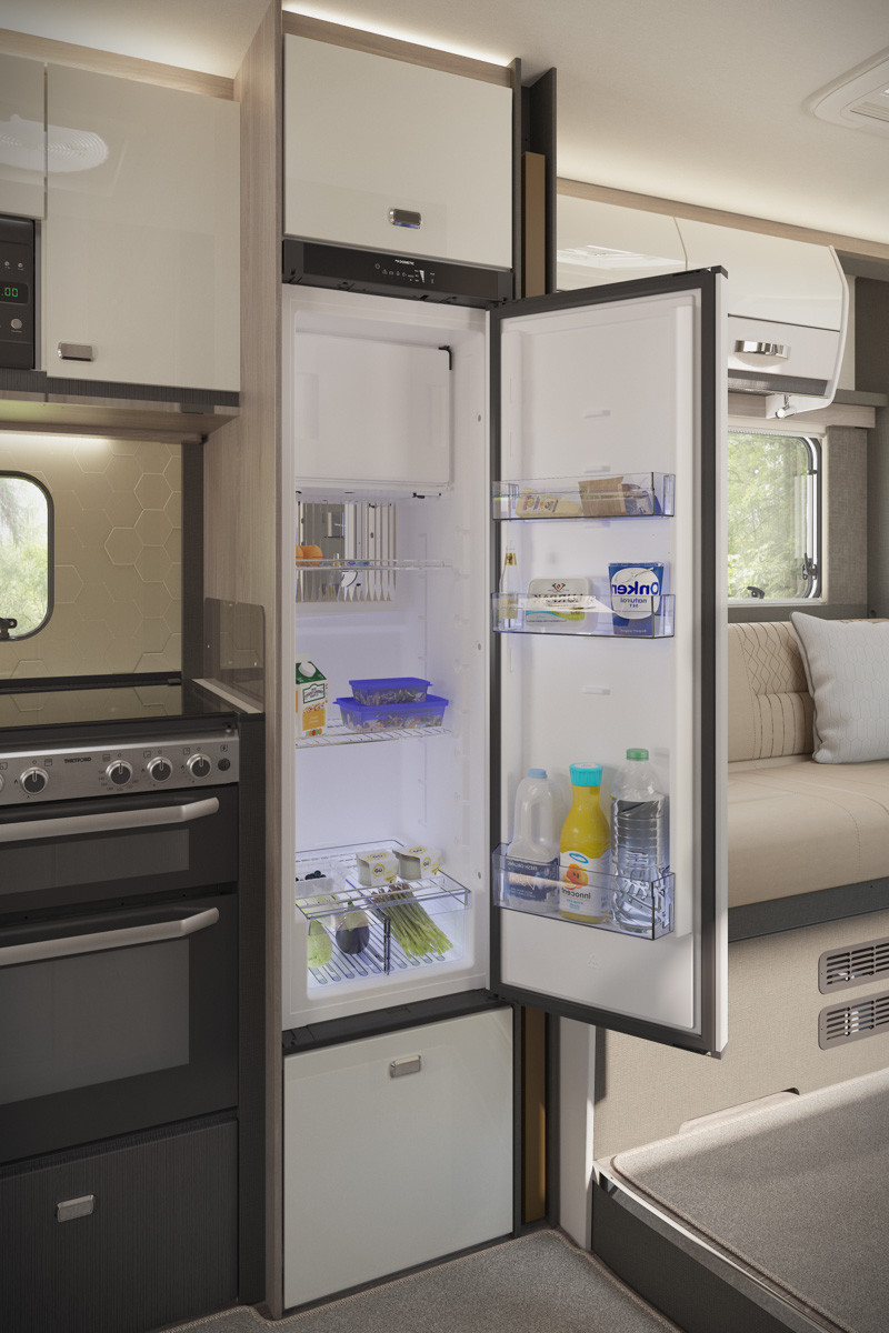 352025 Kontiki 774 Fridge