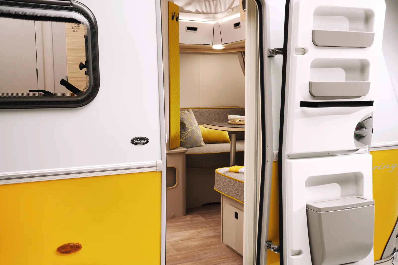 Touring 530 Edition Nugget Gold Lack Interieur 00186