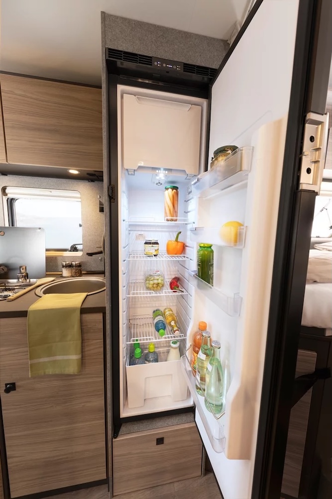 Det Globebus 4x4 T46 Saros Kuehlschrank Ret 05202025