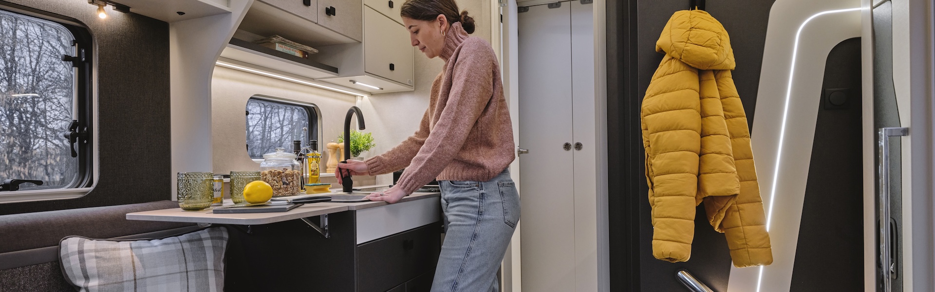 Lady cooking in the kitchen